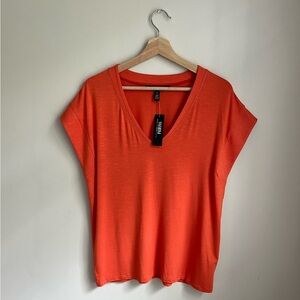 White House Black Market Tee